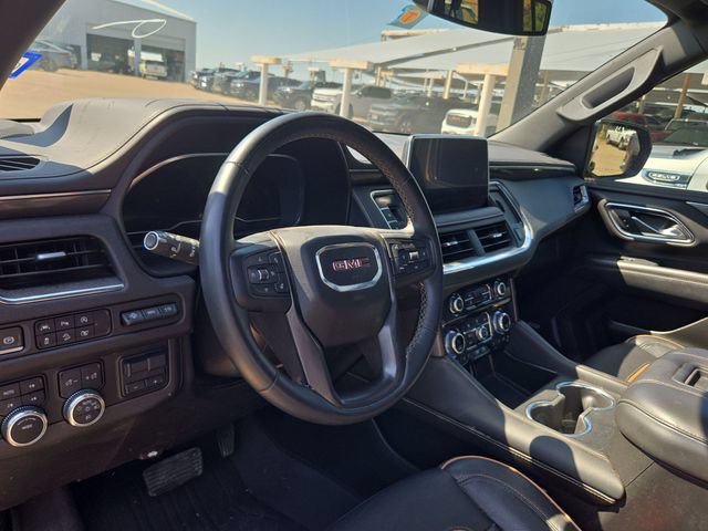 Used 2023 GMC Yukon XL AT4 w/ Technology Package AWD/4WD image 2