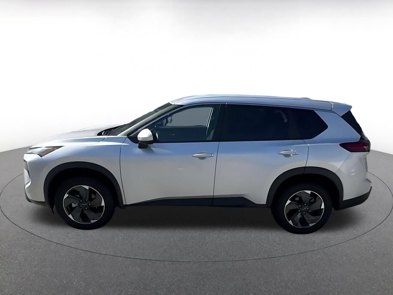 Used 2025 Nissan Rogue SV AWD/4WD image 8
