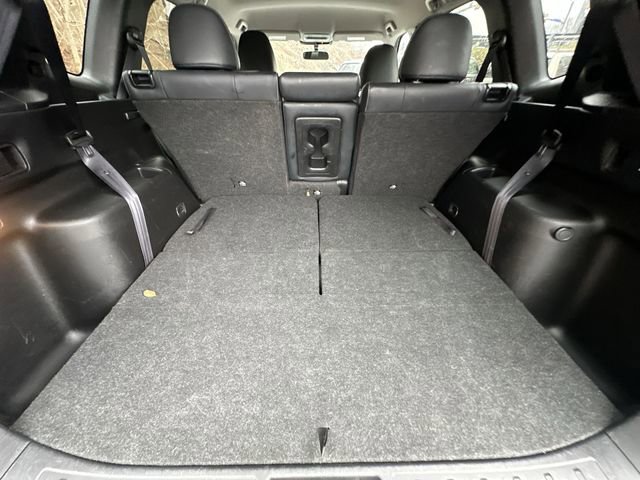Used 2024 Mitsubishi Outlander SE image 23