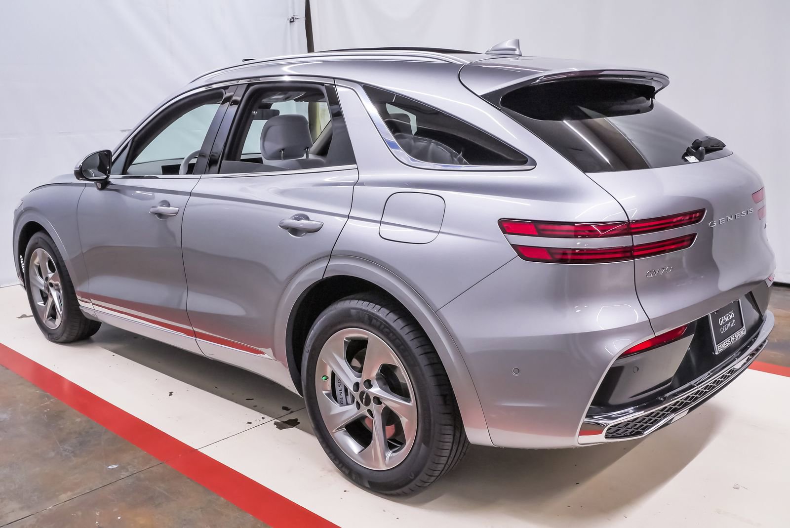 Certified 2026 Genesis GV70 2.5T Advanced image 8