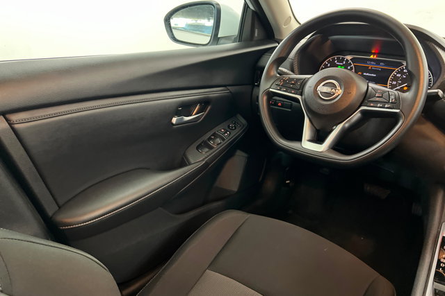 Used 2025 Nissan Sentra SV FWD image 11