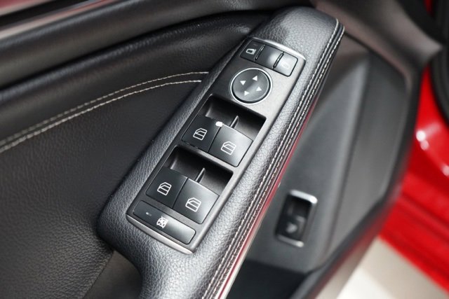 Used 2018 Mercedes-Benz CLA 250 4MATIC image 19