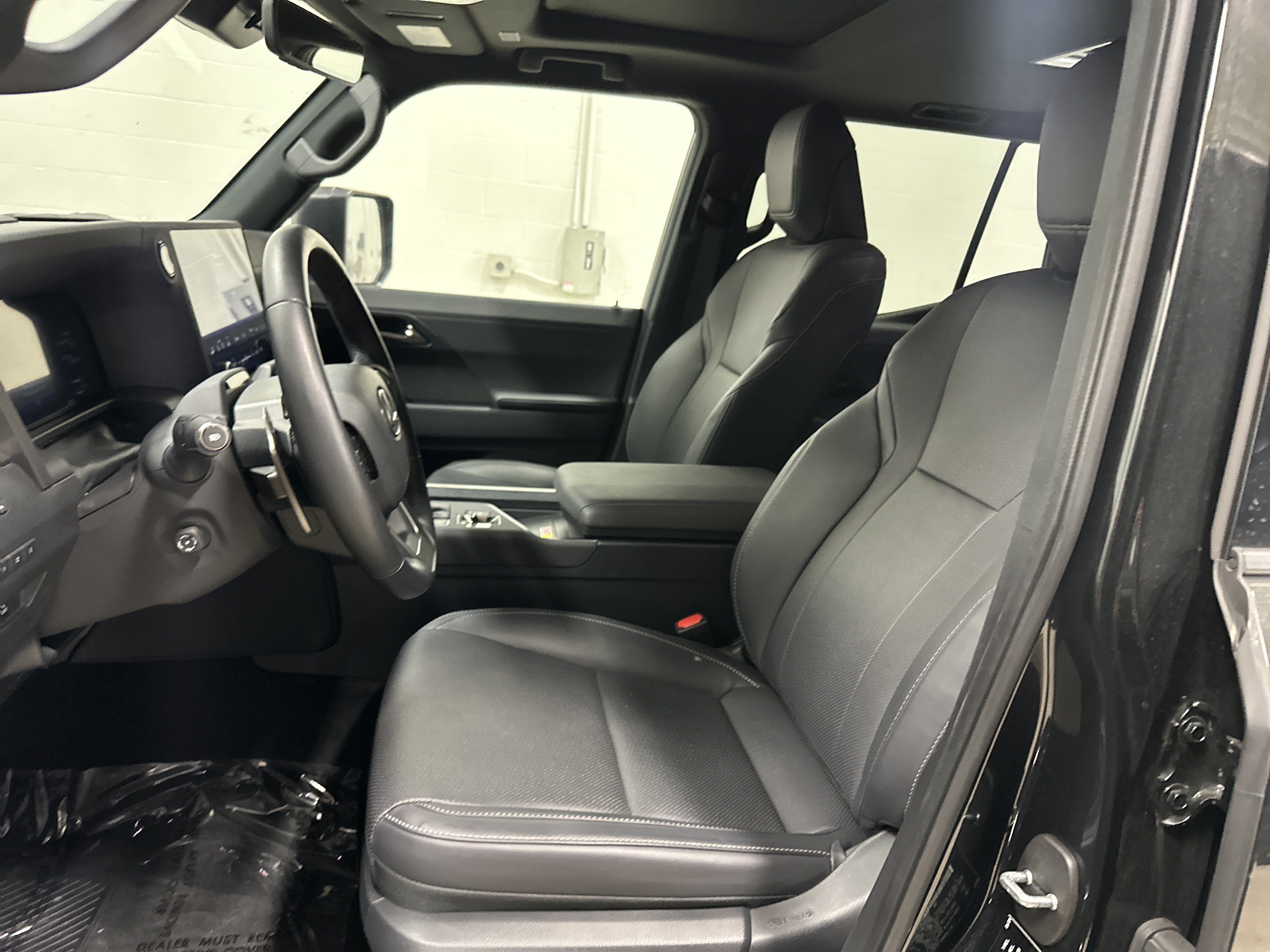 Certified 2024 Lexus GX 550 w/ Accessory Package (2T) AWD/4WD image 16