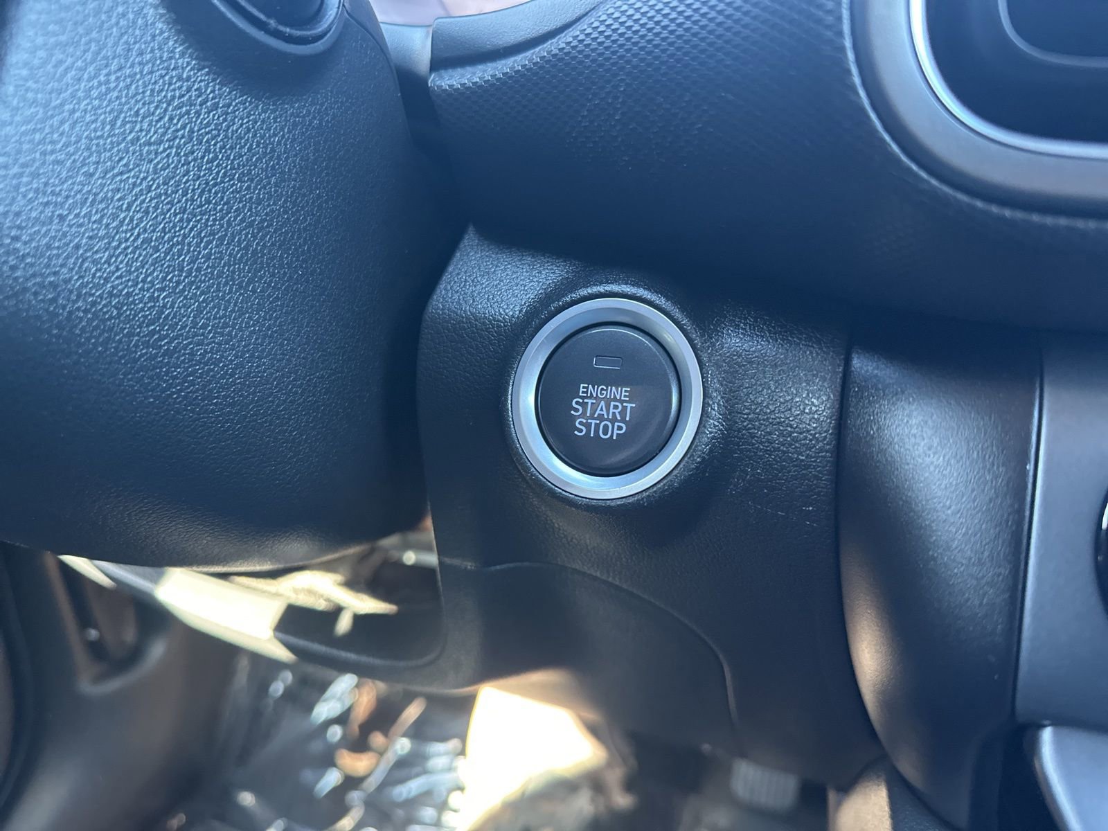 Used 2023 Hyundai Kona Limited image 21