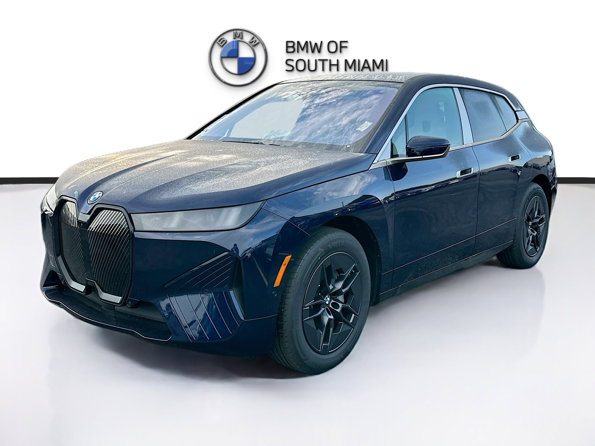 New 2026 BMW iX xDrive45 w/ Premium Package image 3