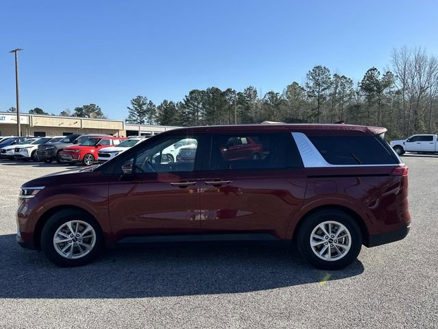 Used 2024 Kia Carnival LX image 12