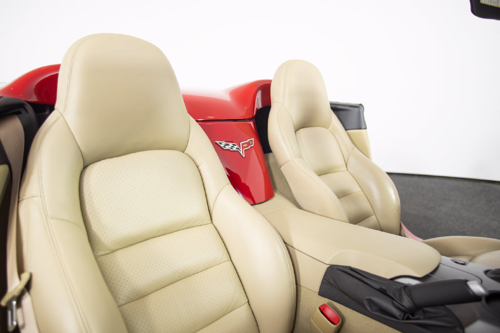 Used 2007 Chevrolet Corvette Convertible w/ Preferred Equipment Group RWD image 46