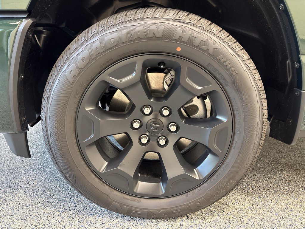 New 2026 RAM 1500 Express AWD/4WD image 48