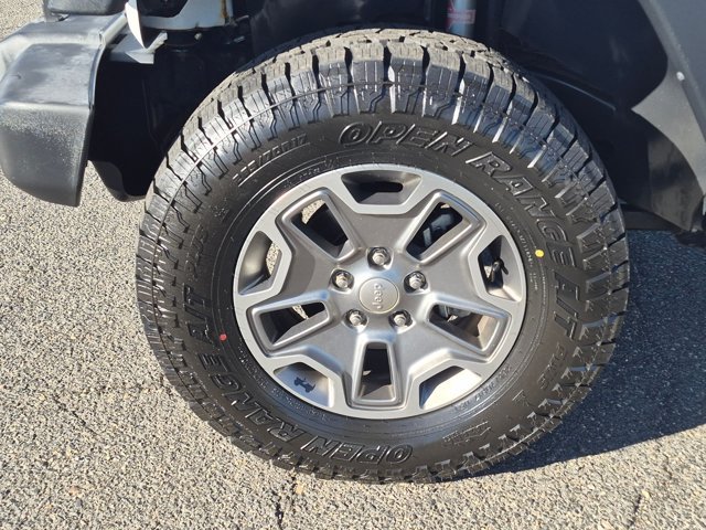 Used 2018 Jeep Wrangler Rubicon w/ Power Convenience Group AWD/4WD image 3