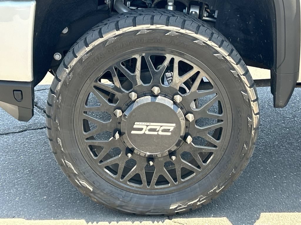 Used 2022 GMC Sierra 3500 Denali AWD/4WD image 33