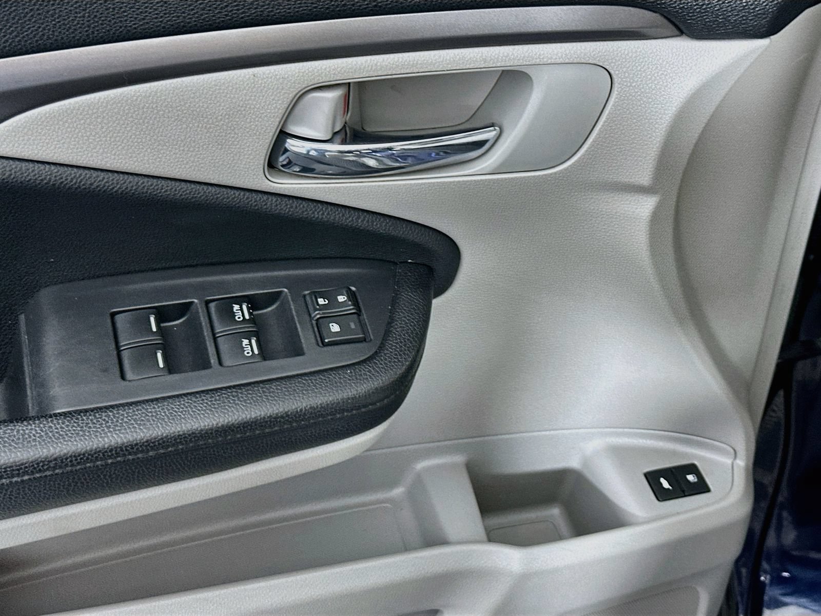 Used 2016 Honda Pilot EX-L image 18