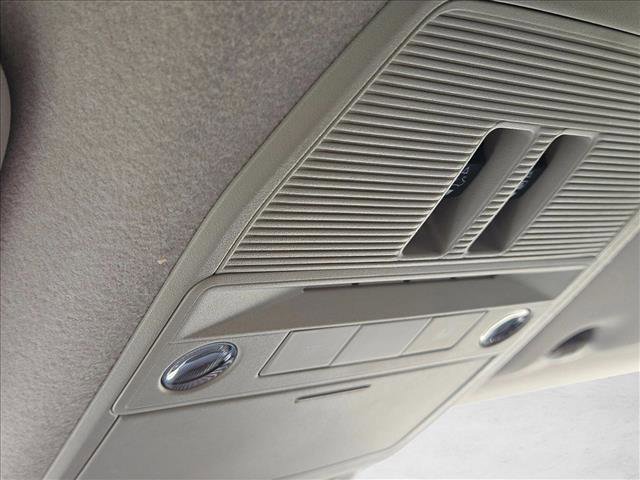 Used 2025 Nissan Kicks SV w/ SV Premium Package image 14