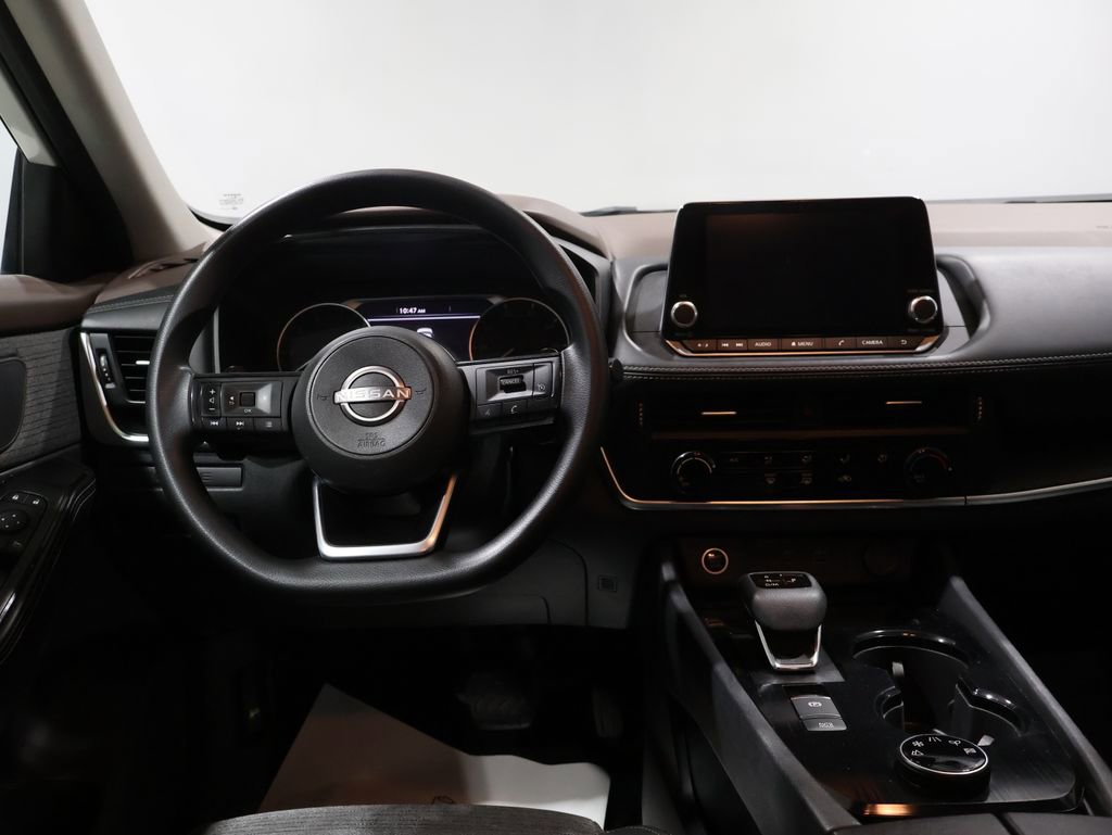 Used 2022 Nissan Rogue S image 15