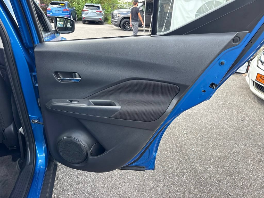 Used 2021 Nissan Kicks SV FWD image 16