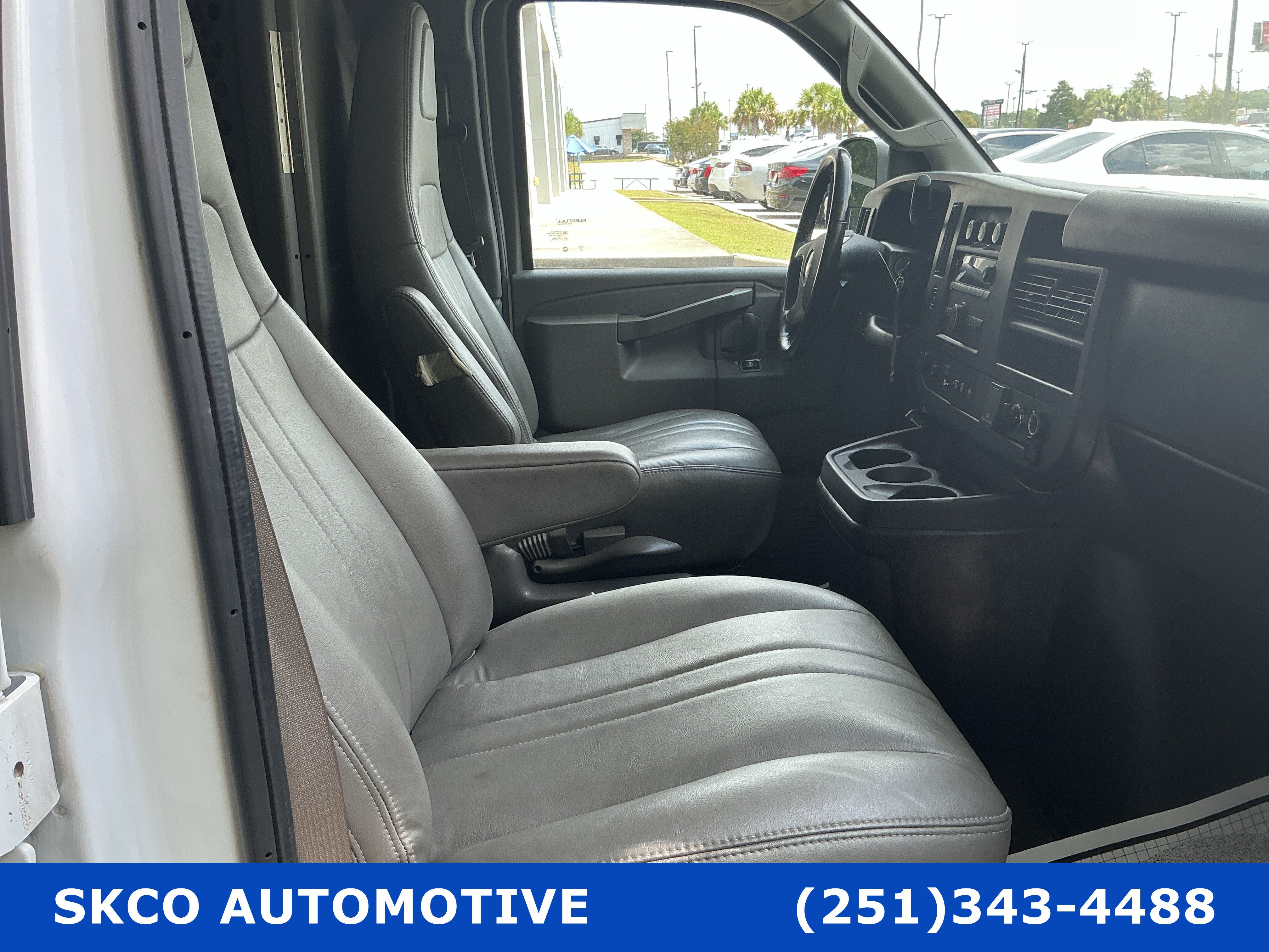 Used 2019 Chevrolet Express 2500 w/ Safety Package RWD image 23
