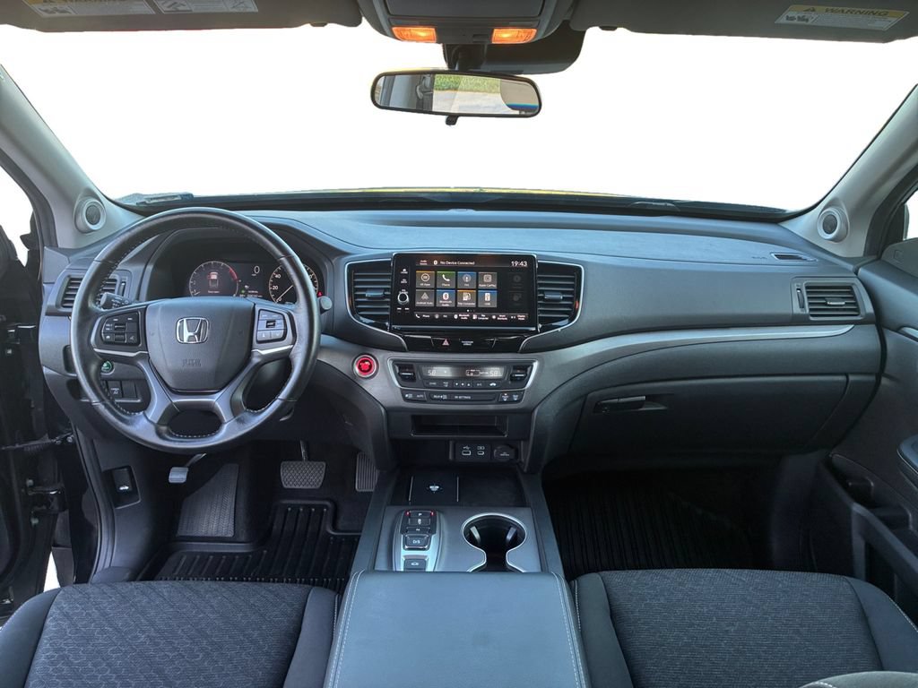 Used 2024 Honda Ridgeline Sport image 10