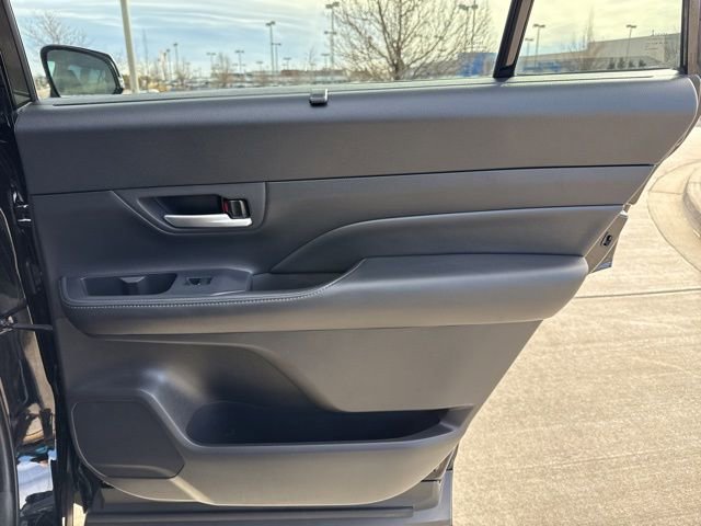 Used 2025 Toyota Grand Highlander XLE image 12