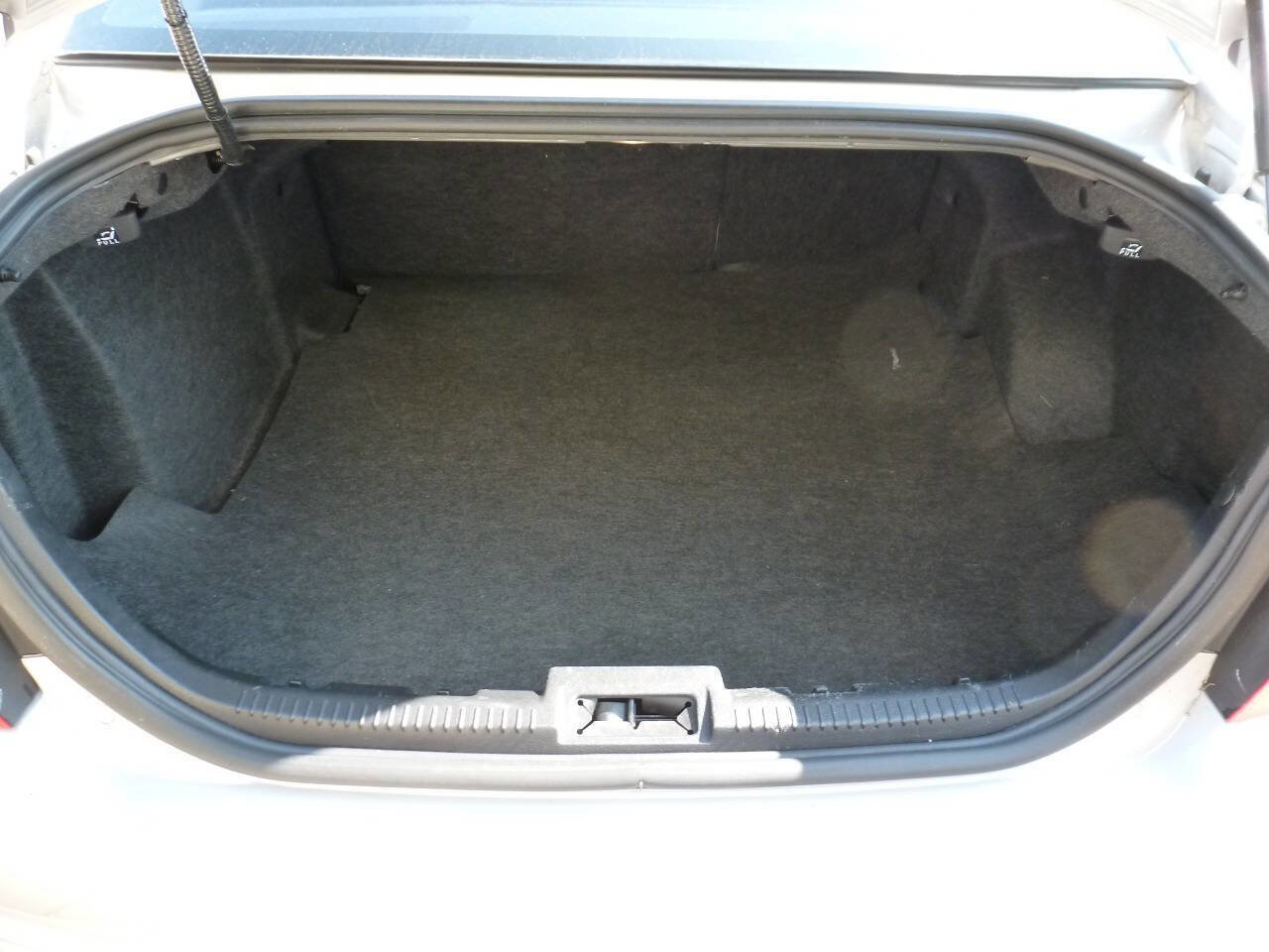 Used 2010 Ford Fusion SE FWD image 15