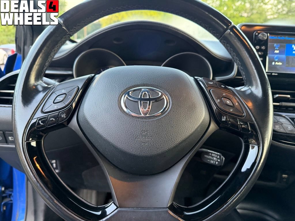 Used 2018 Toyota C-HR XLE FWD image 13