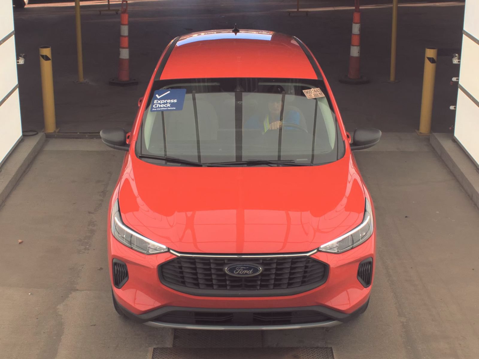Used 2024 Ford Escape Active w/ Tech Pack #1 AWD/4WD image 2