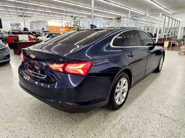 Used 2021 Chevrolet Malibu LT image 4