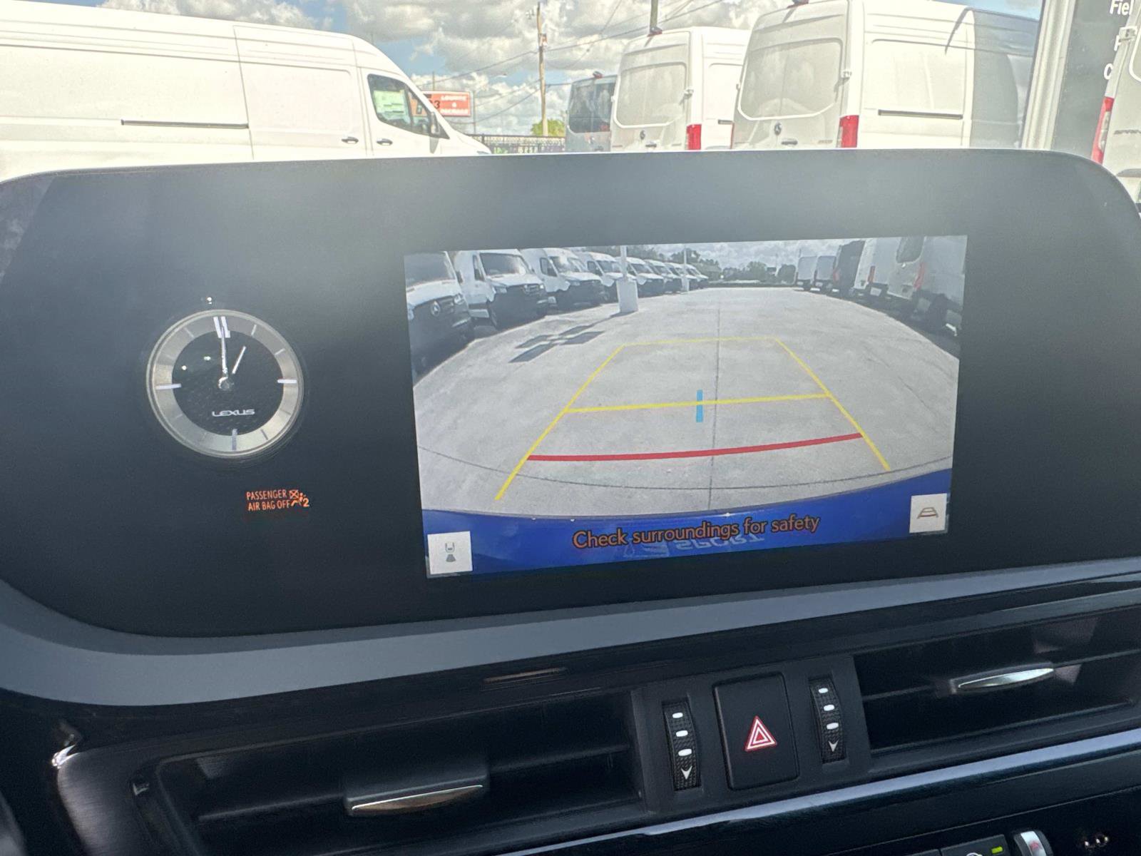 Used 2023 Lexus ES 350 F Sport w/ Accessory Package (Z2) image 21