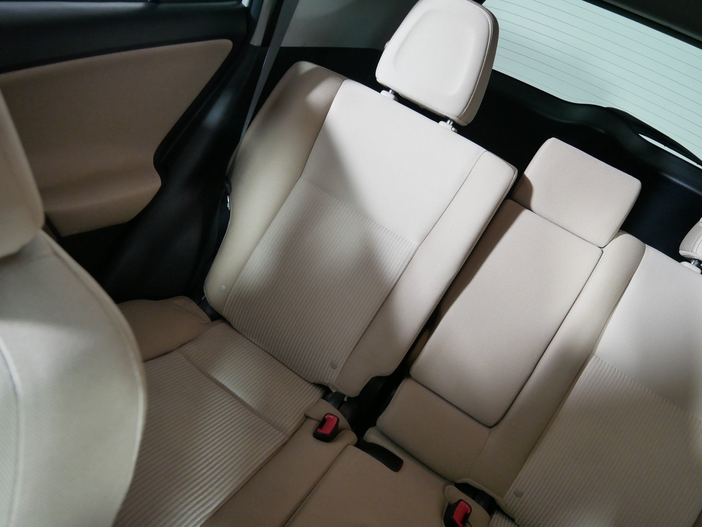 Used 2015 Toyota RAV4 XLE AWD/4WD image 12