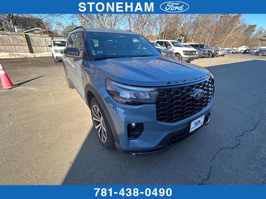 Used 2025 Ford Explorer ST-Line