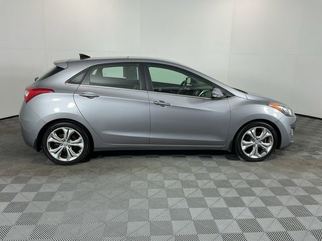 Used 2015 Hyundai Elantra GT w/ Option Group 03 FWD image 14