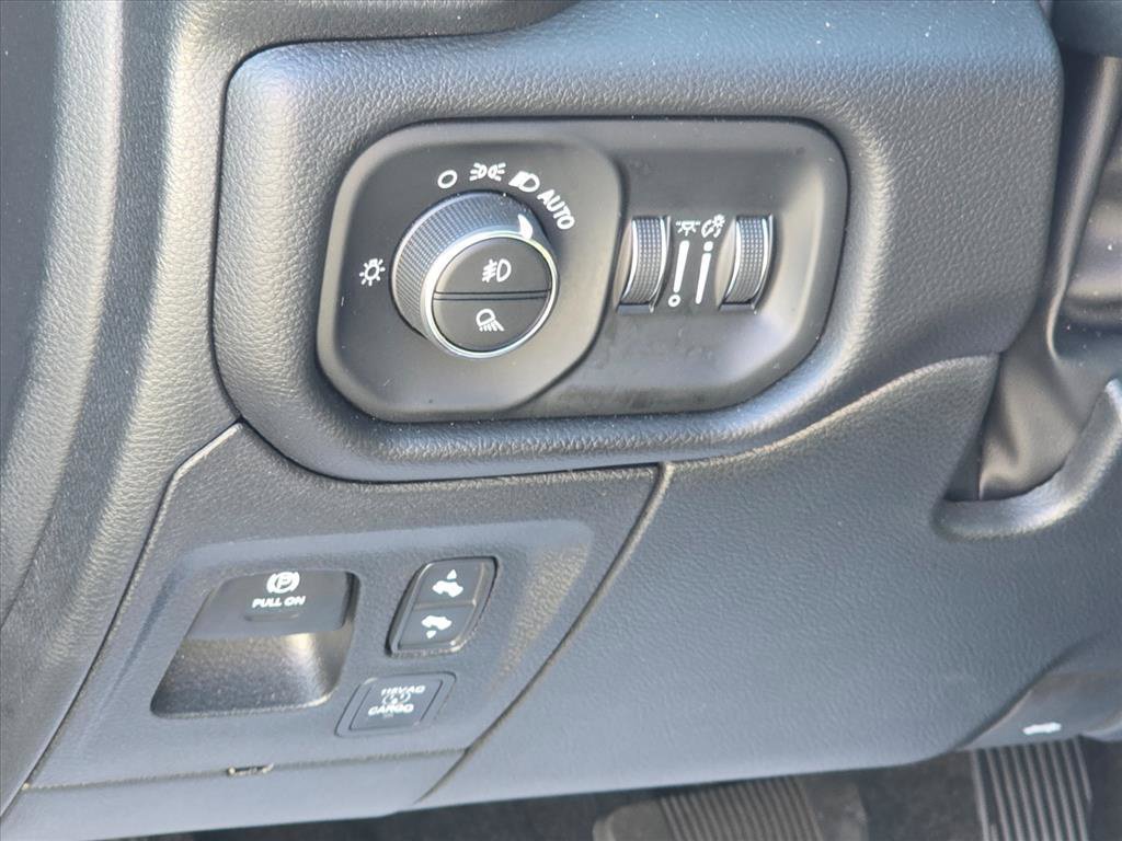 Used 2026 RAM 1500 Big Horn AWD/4WD image 8