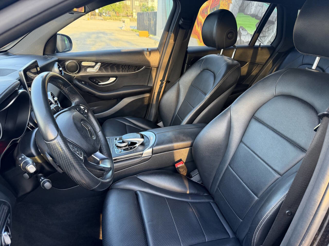 Used 2017 Mercedes-Benz GLC 300 image 11
