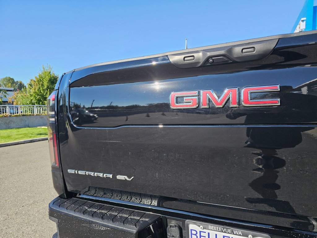 Used 2026 GMC Sierra EV Denali AWD/4WD image 16
