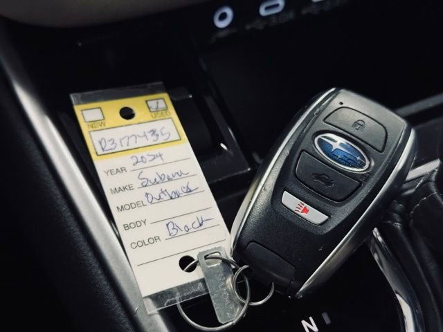 Used 2024 Subaru Outback Limited image 41