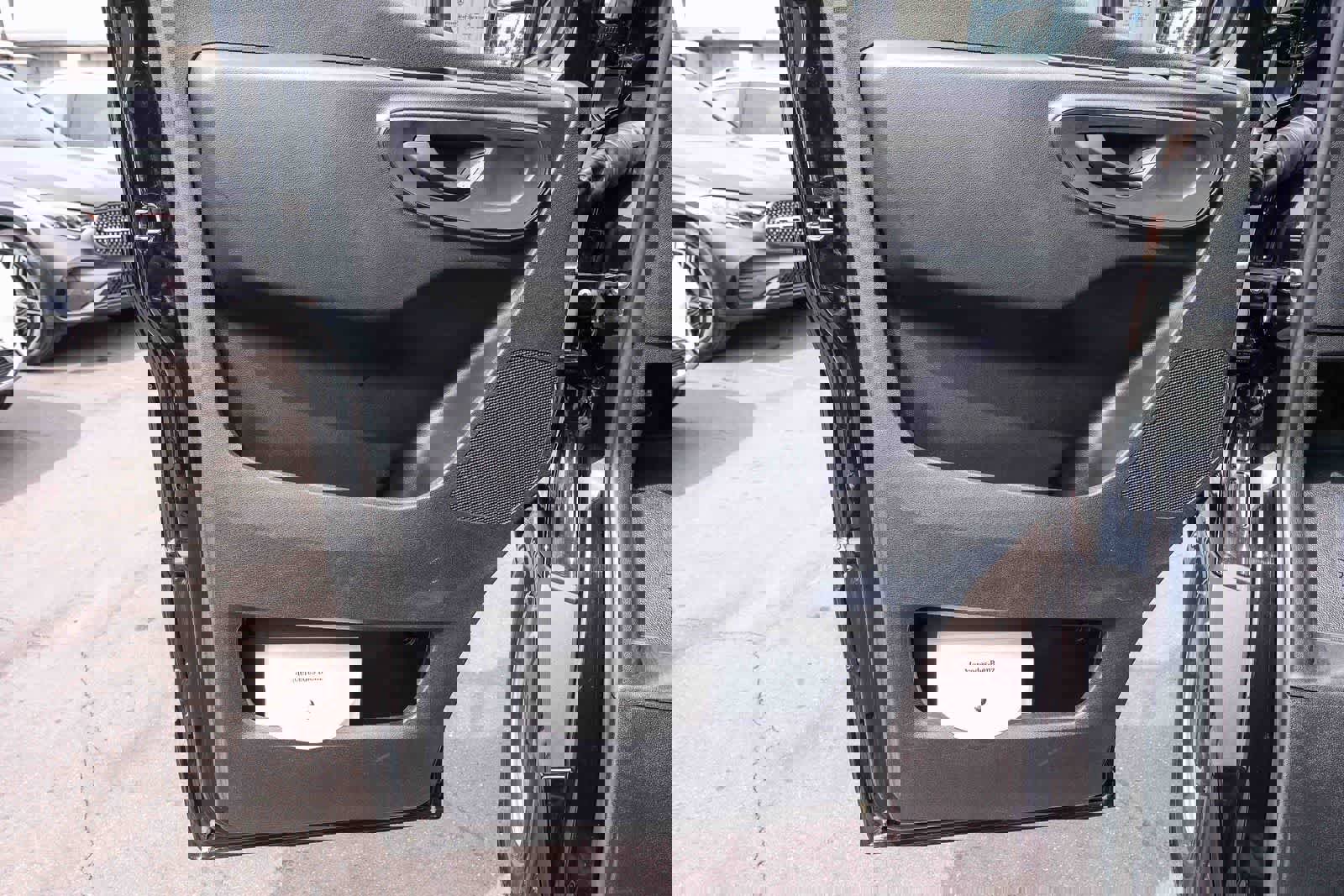 Used 2022 Mercedes-Benz Sprinter 2500 image 32