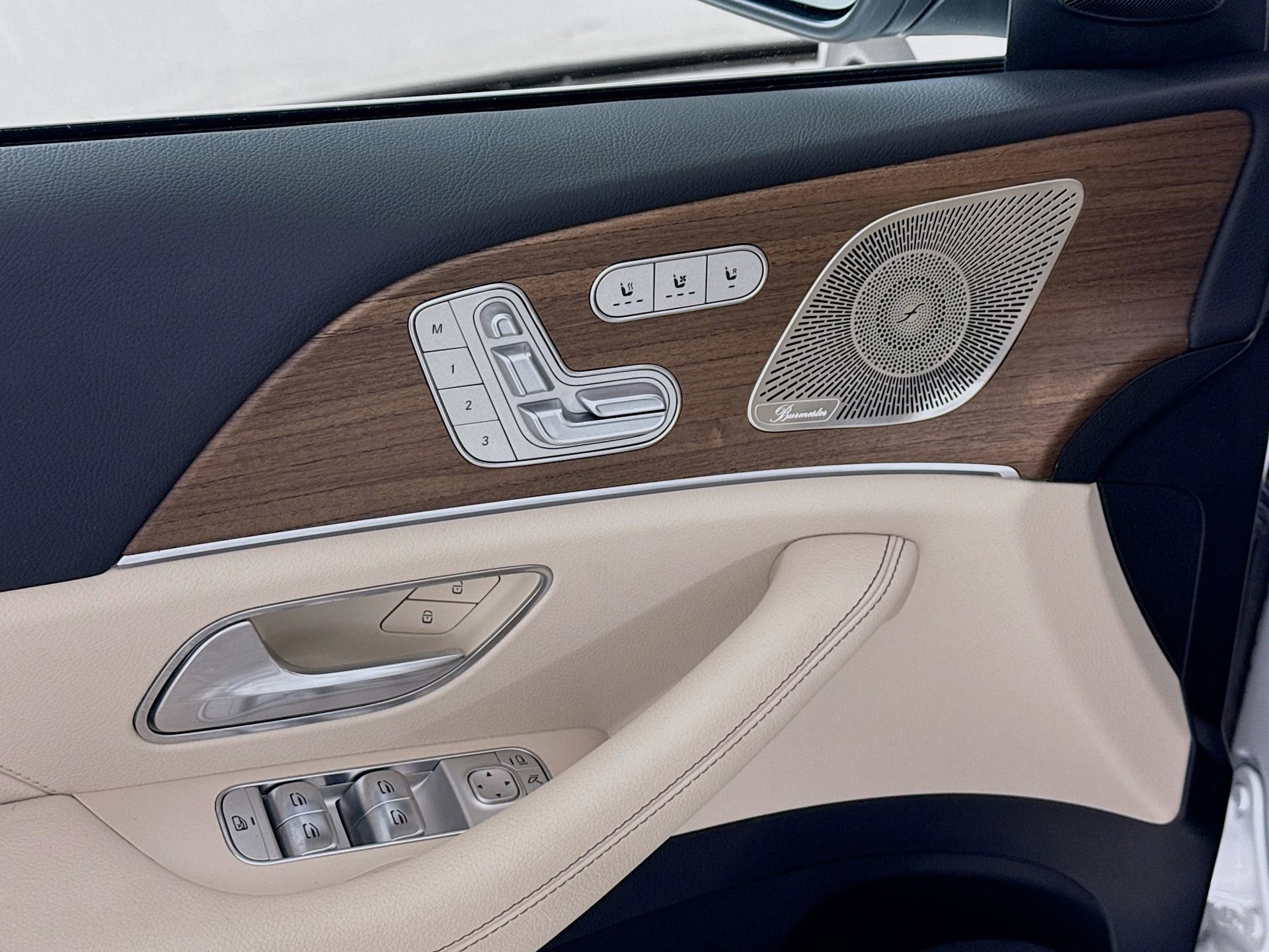 Certified 2026 Mercedes-Benz GLS 450 4MATIC image 19