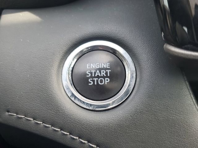 Used 2023 Toyota Highlander LE image 28