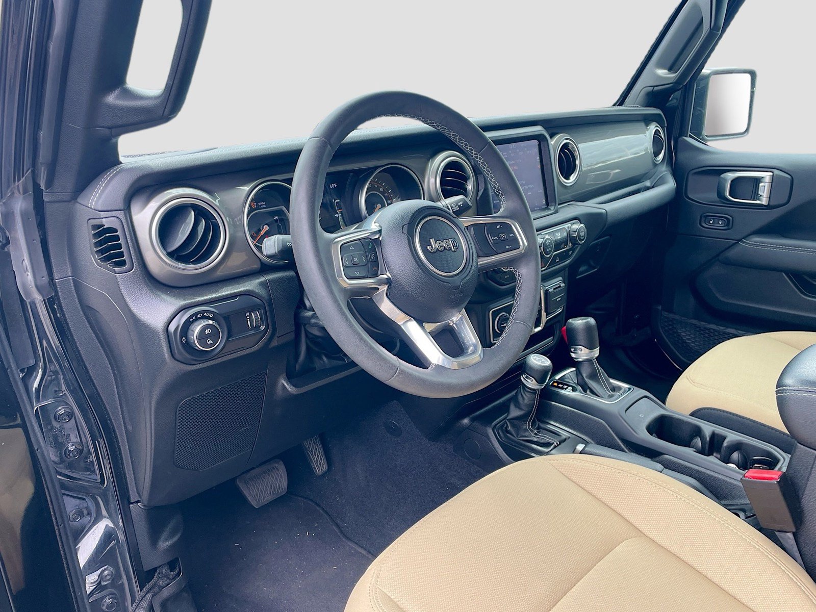 Used 2023 Jeep Gladiator Overland AWD/4WD image 7