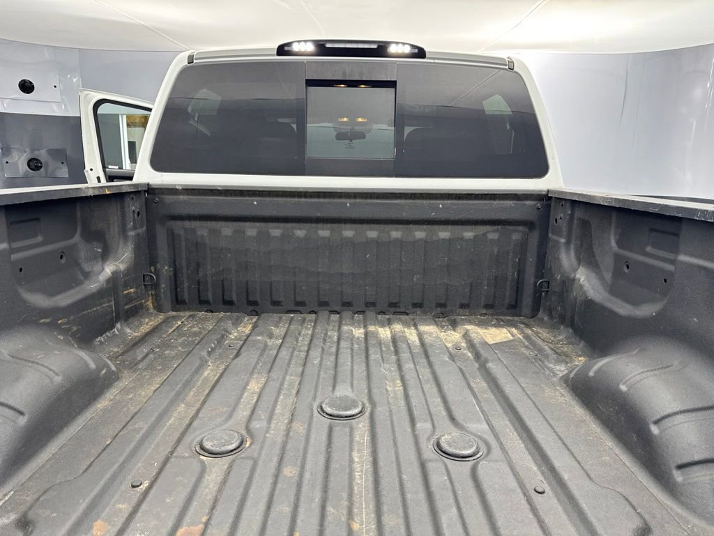 Used 2019 Nissan Titan SV AWD/4WD image 37