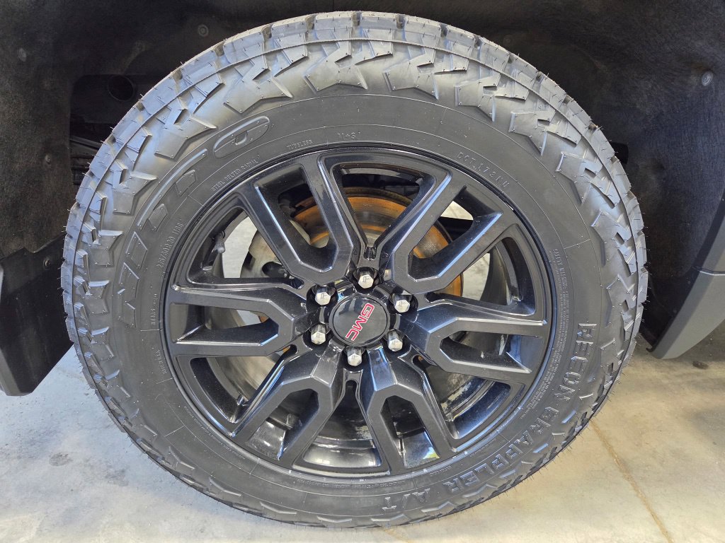 Used 2024 GMC Sierra 1500 Elevation w/ Elevation Premium Package AWD/4WD image 17