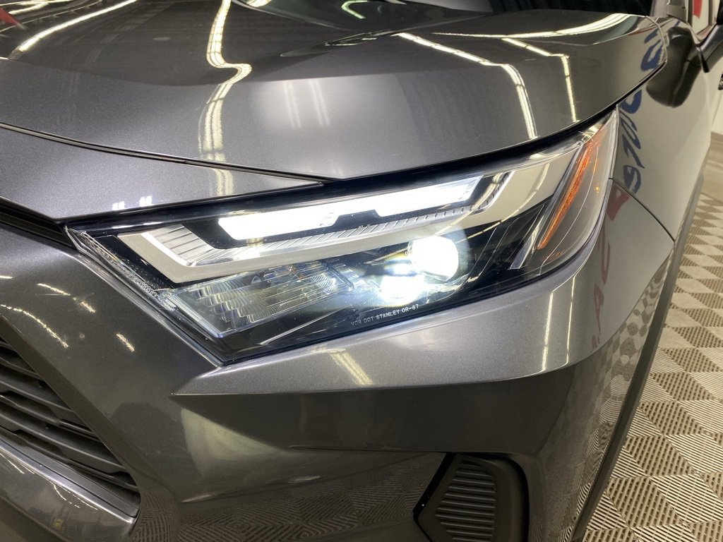 Used 2024 Toyota RAV4 LE image 6