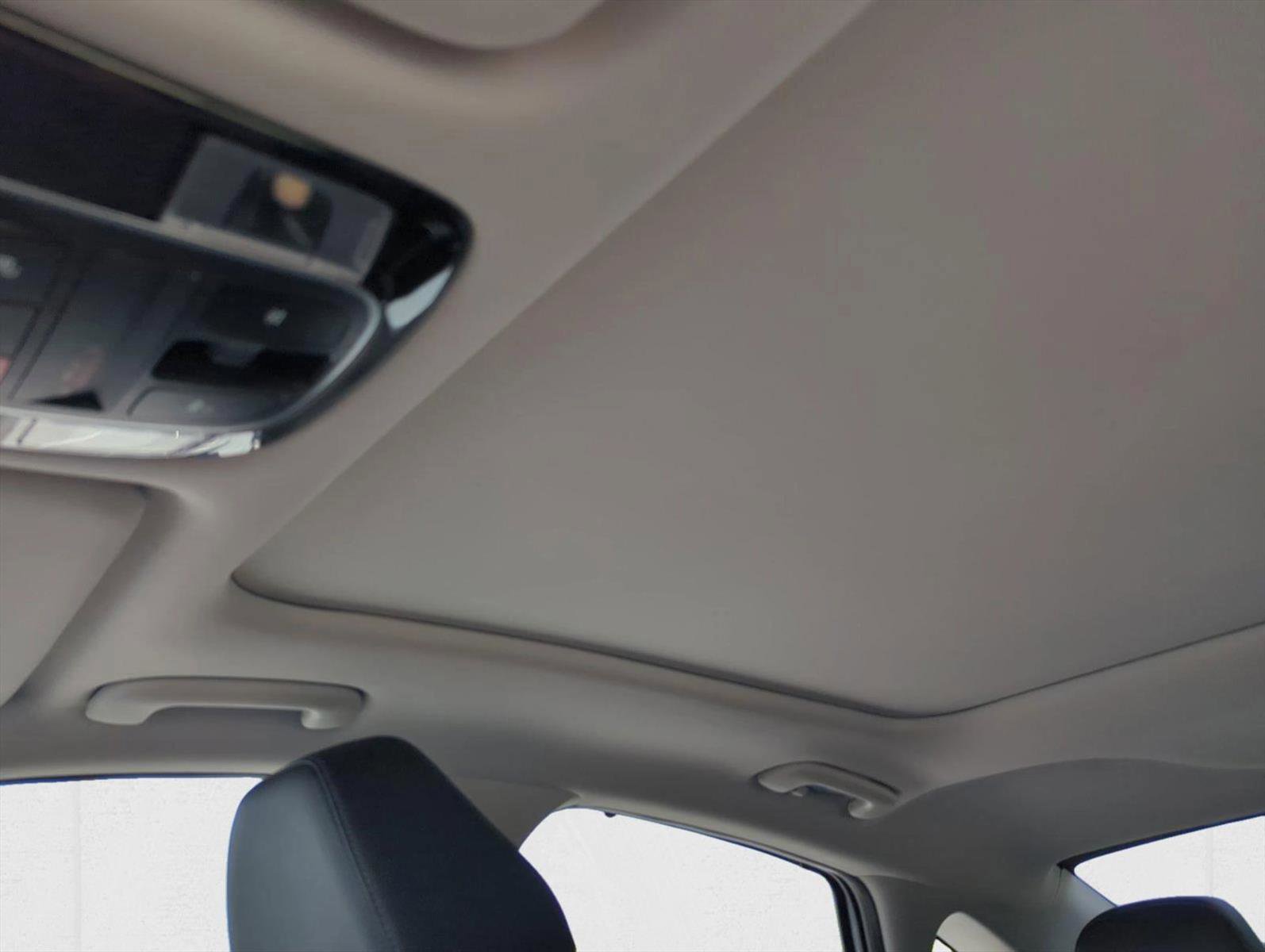 New 2025 Hyundai Sonata Limited FWD image 17