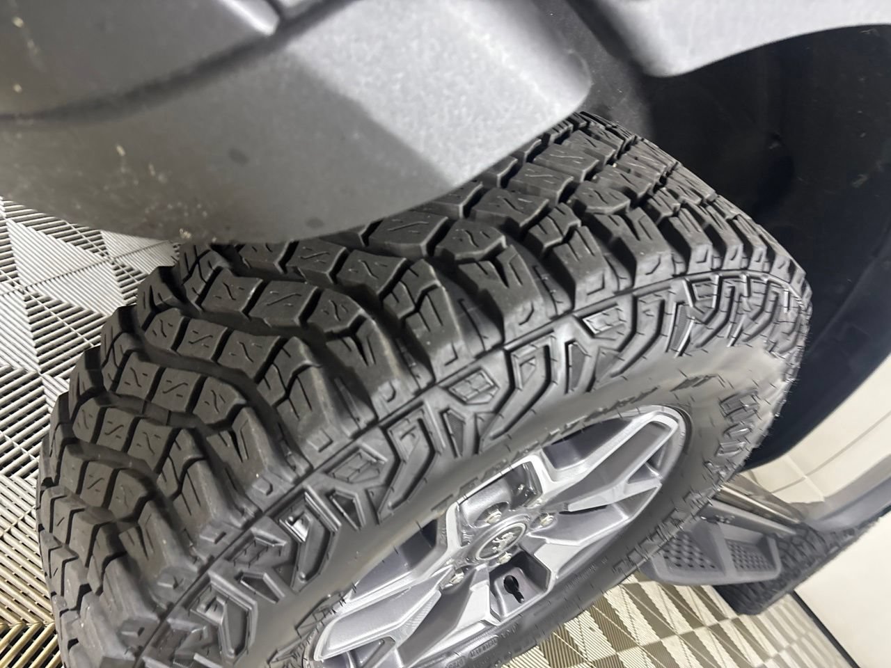 Used 2025 Ford Bronco Badlands AWD/4WD image 35