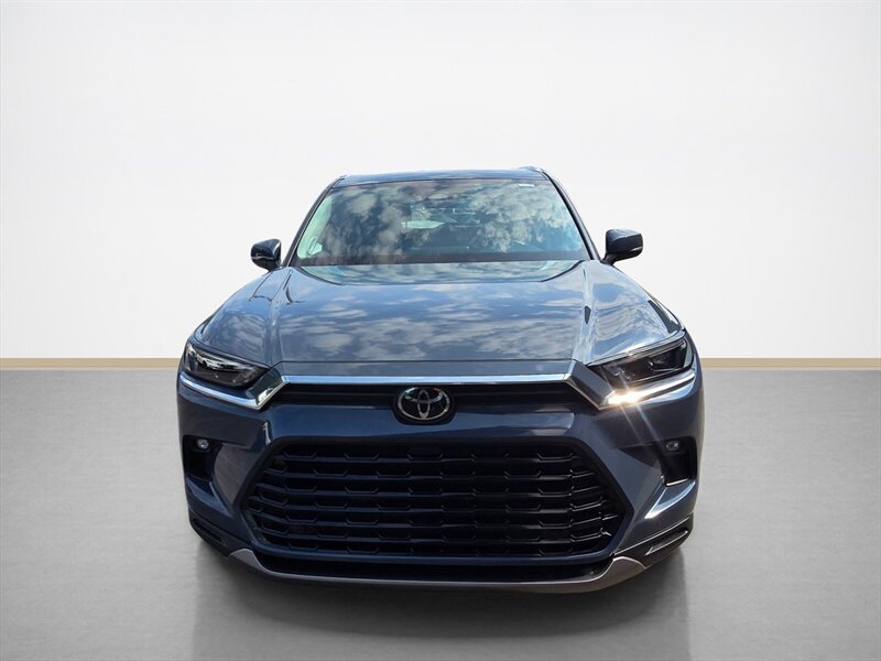 Used 2024 Toyota Grand Highlander AWD image 9