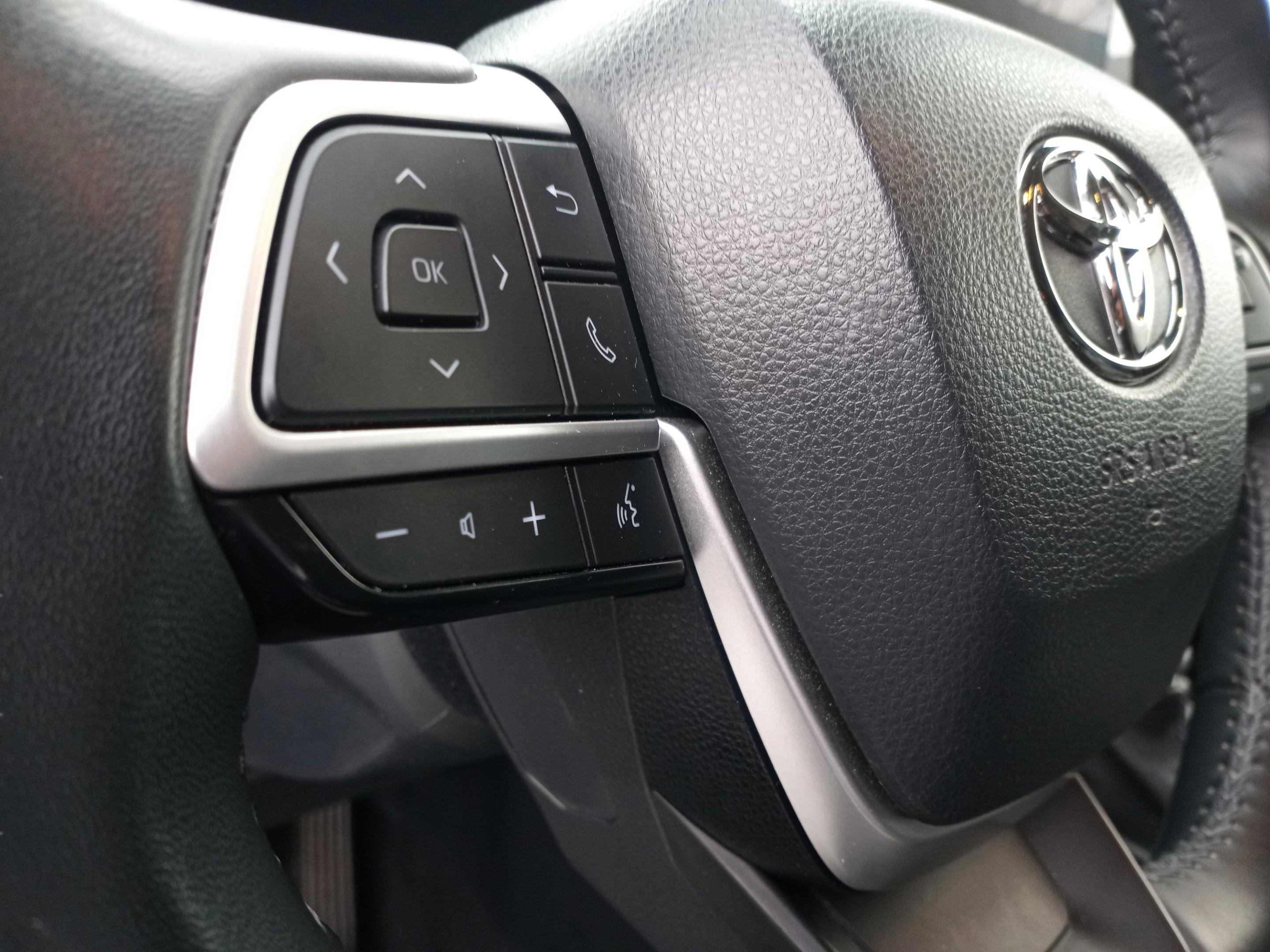 Used 2023 Toyota Highlander L image 14