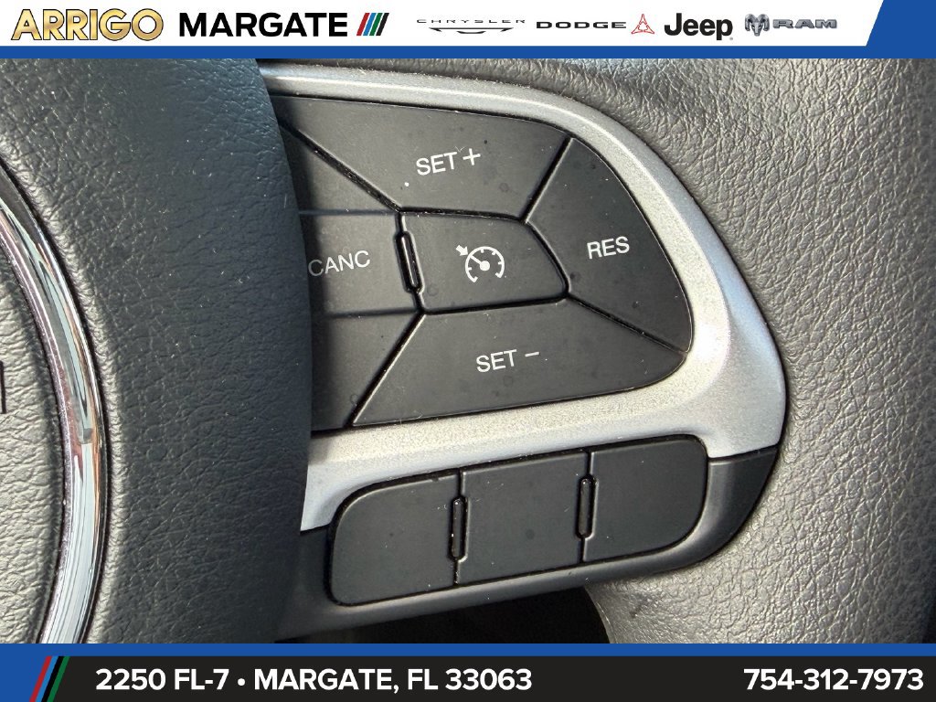 Certified 2023 Jeep Renegade Latitude AWD/4WD image 27