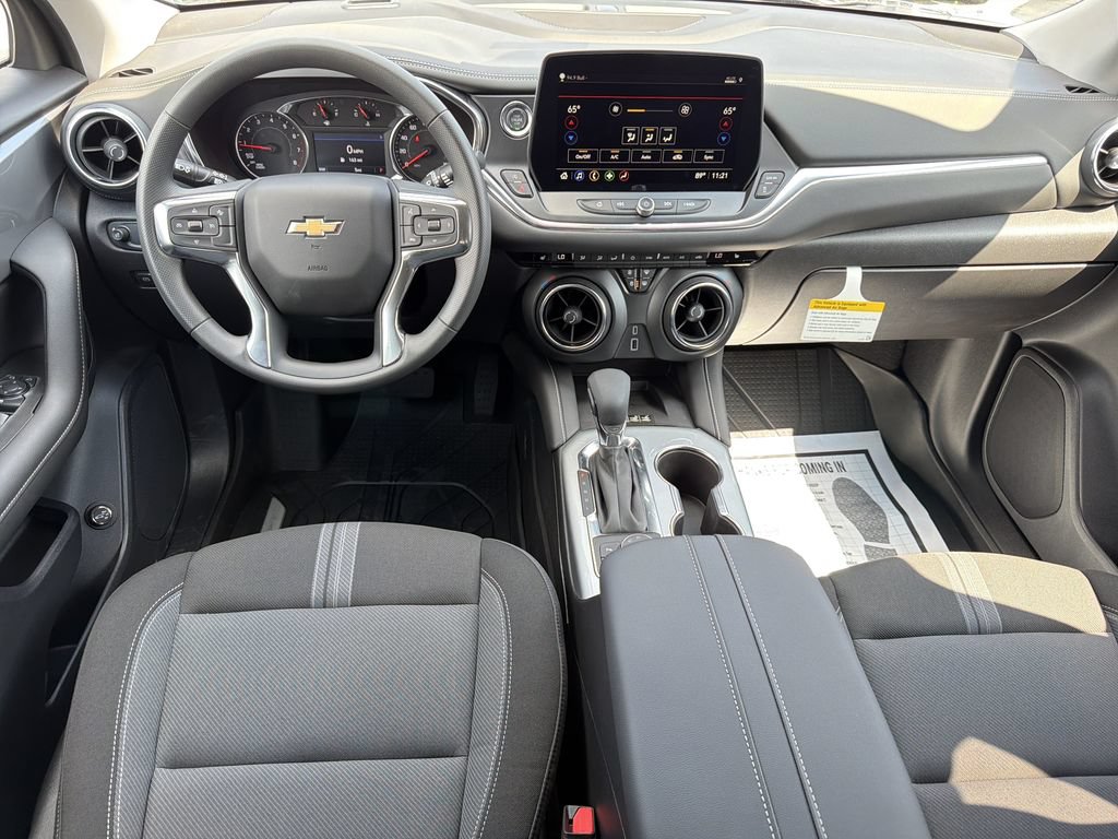 New 2026 Chevrolet Blazer LT w/ Convenience Package FWD image 2
