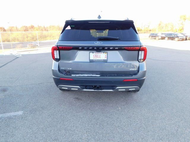 New 2026 Ford Explorer Active w/ Active Comfort Package image 4