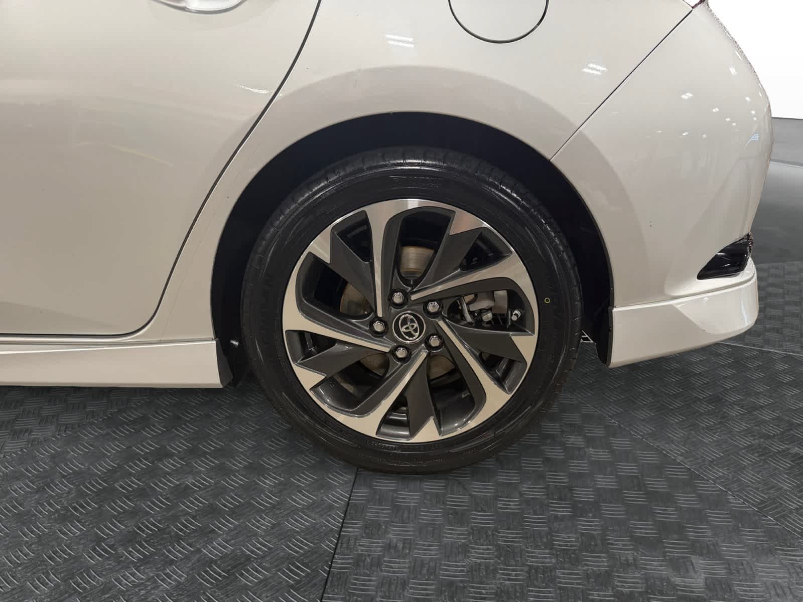 Used 2017 Toyota Corolla iM w/ All-Weather Mat Package FWD image 15