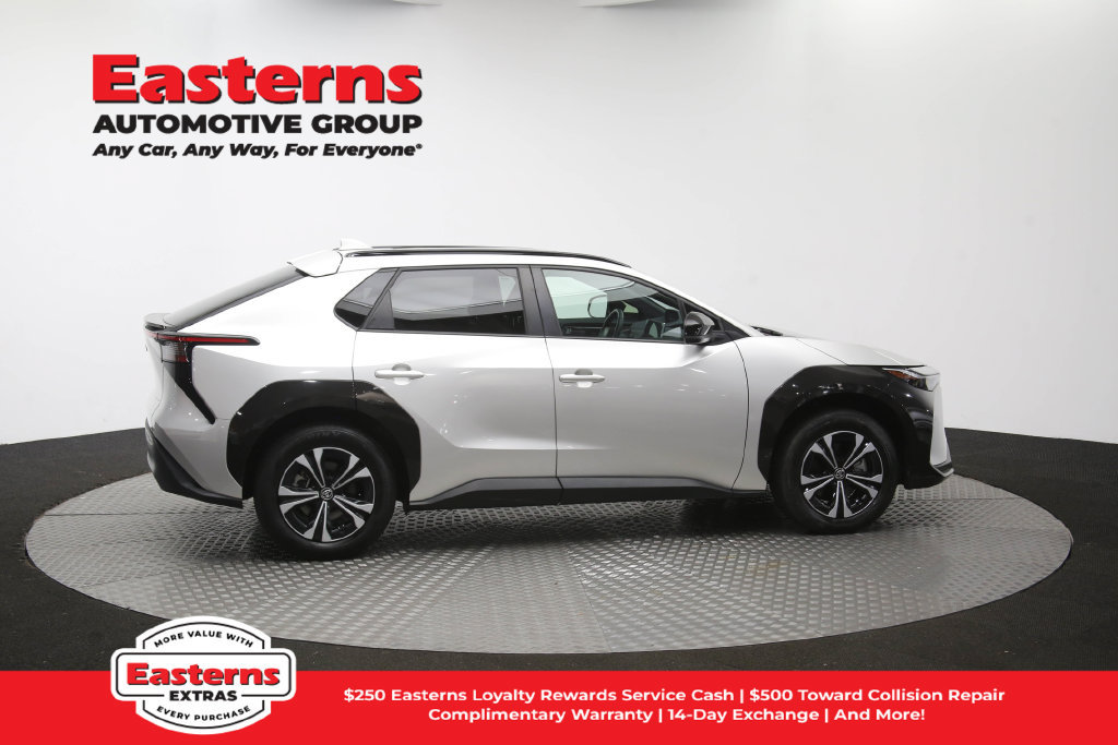 Used 2024 Toyota bZ4X FWD image 47