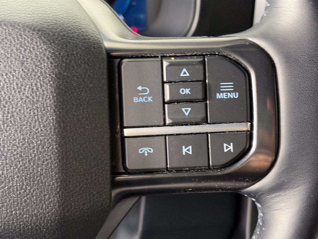 Used 2025 Ford F350 Platinum w/ Tremor Off-Road Package AWD/4WD image 18